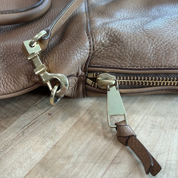 Tory Burch Robinson Pebbled Foldover Messenger Bag - Picture 10 of 12